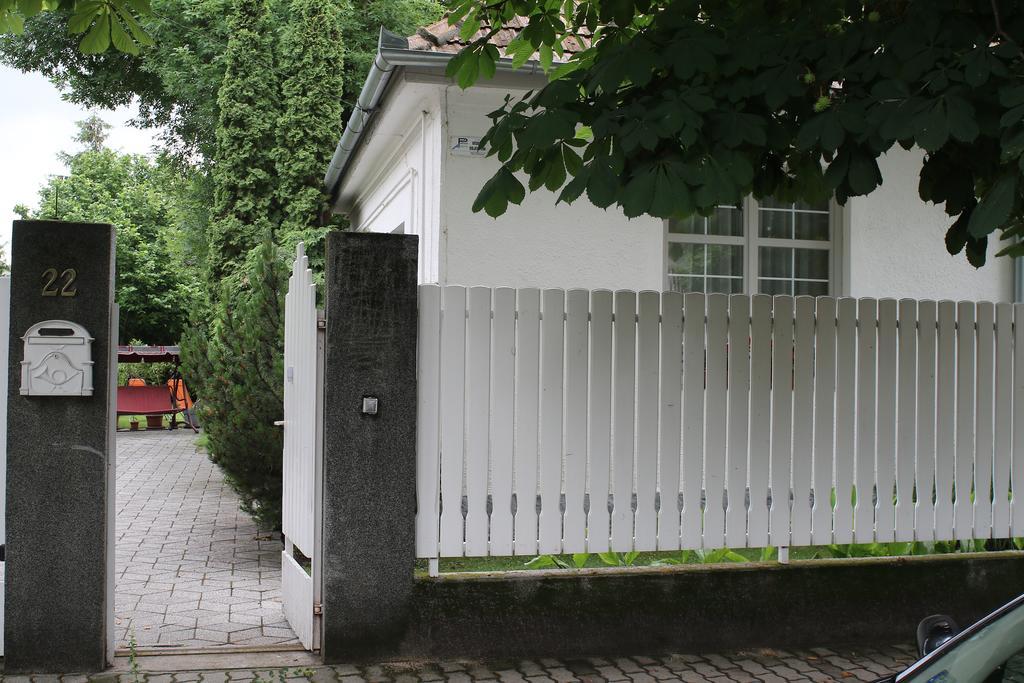 Kornel Apartman Siofok Exterior photo