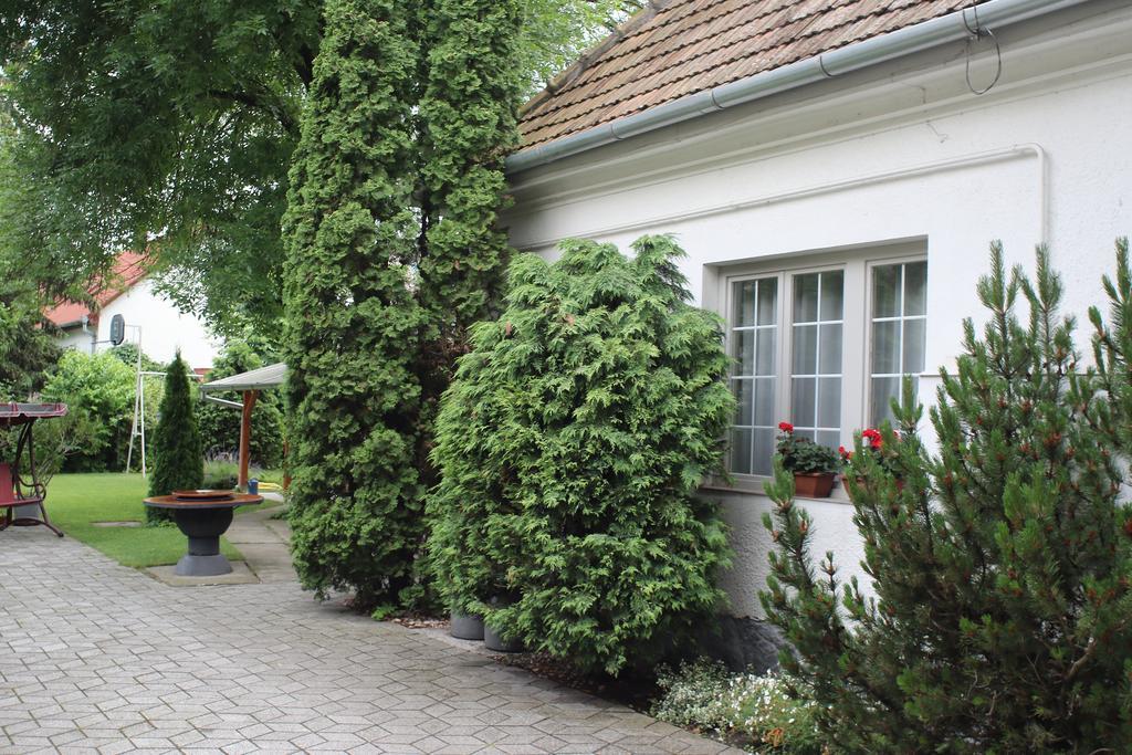 Kornel Apartman Siofok Exterior photo